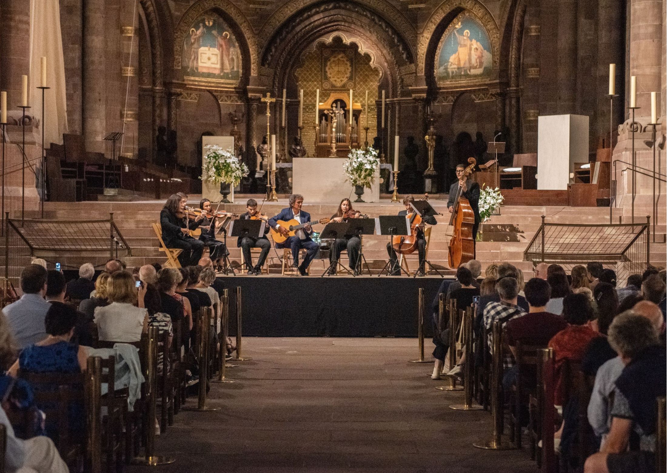 Európában koncerteztek a Snétberger MasterClass Program diákjai