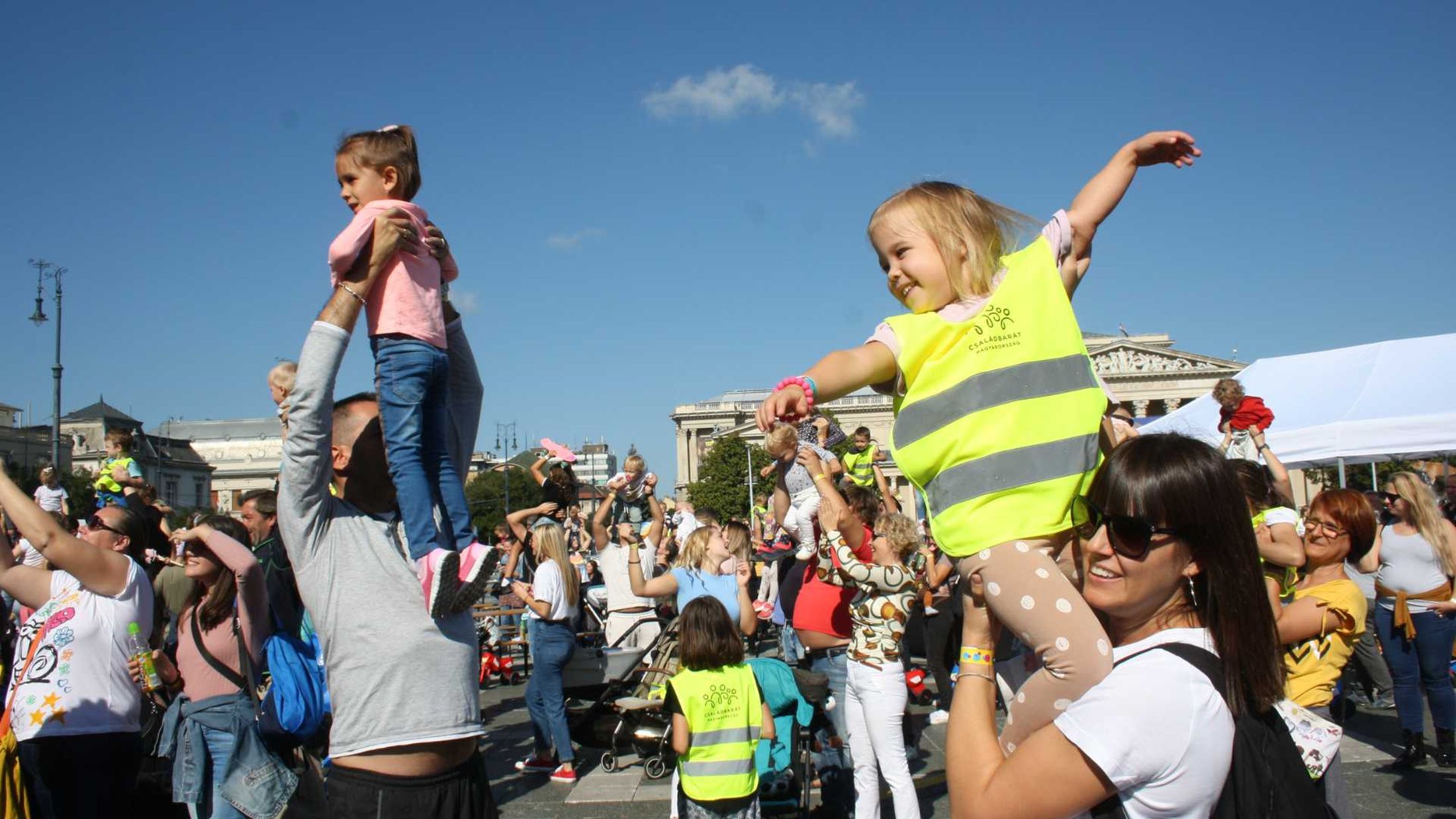 30 nap múlva országos gyerekemelő flashmob lesz