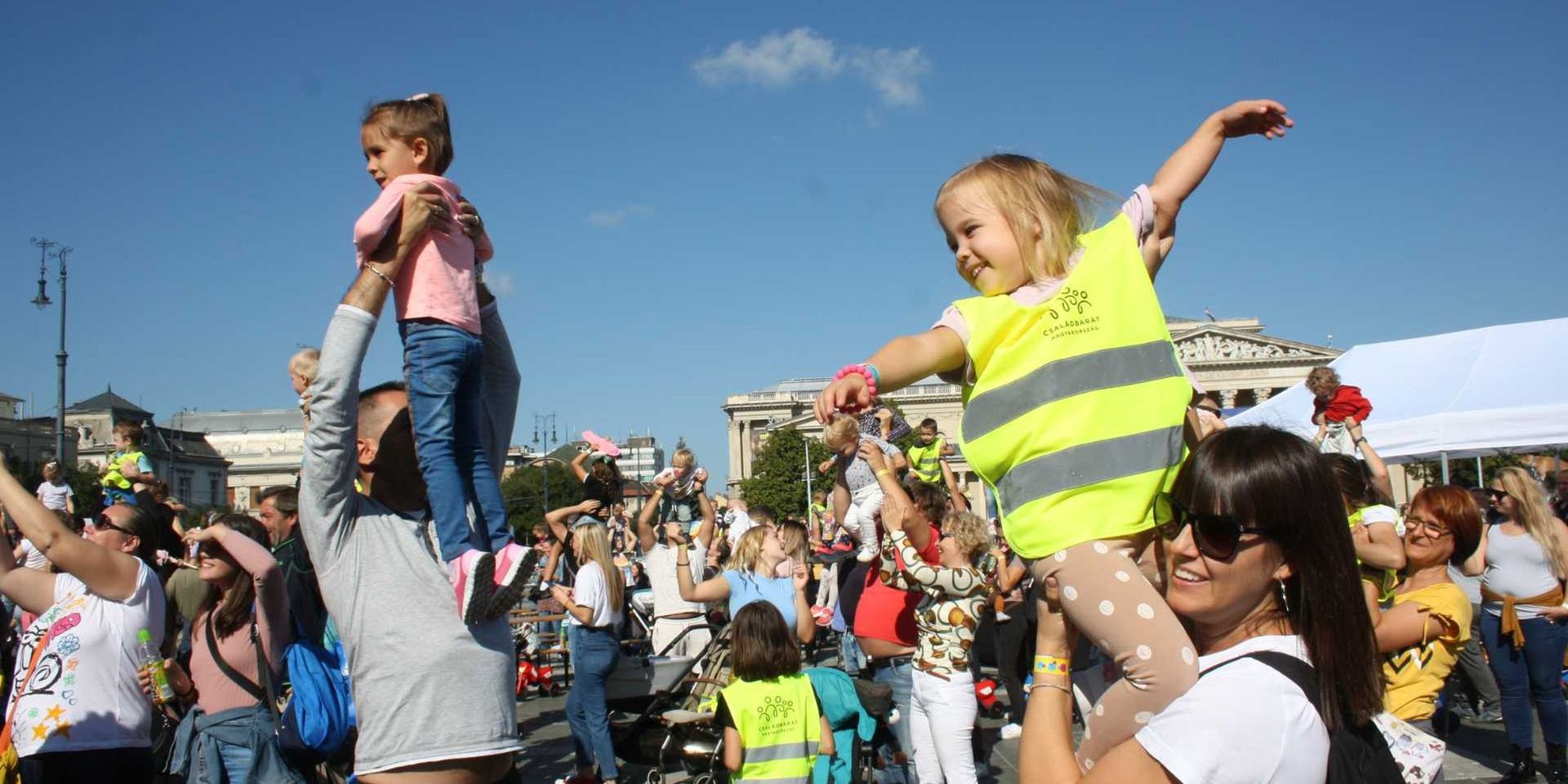 30 nap múlva országos gyerekemelő flashmob lesz
