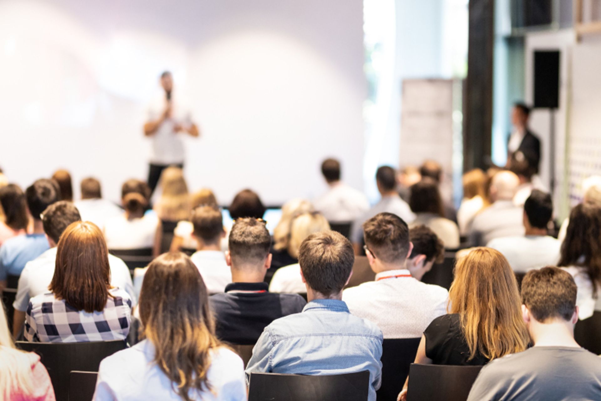 konferencia emberek