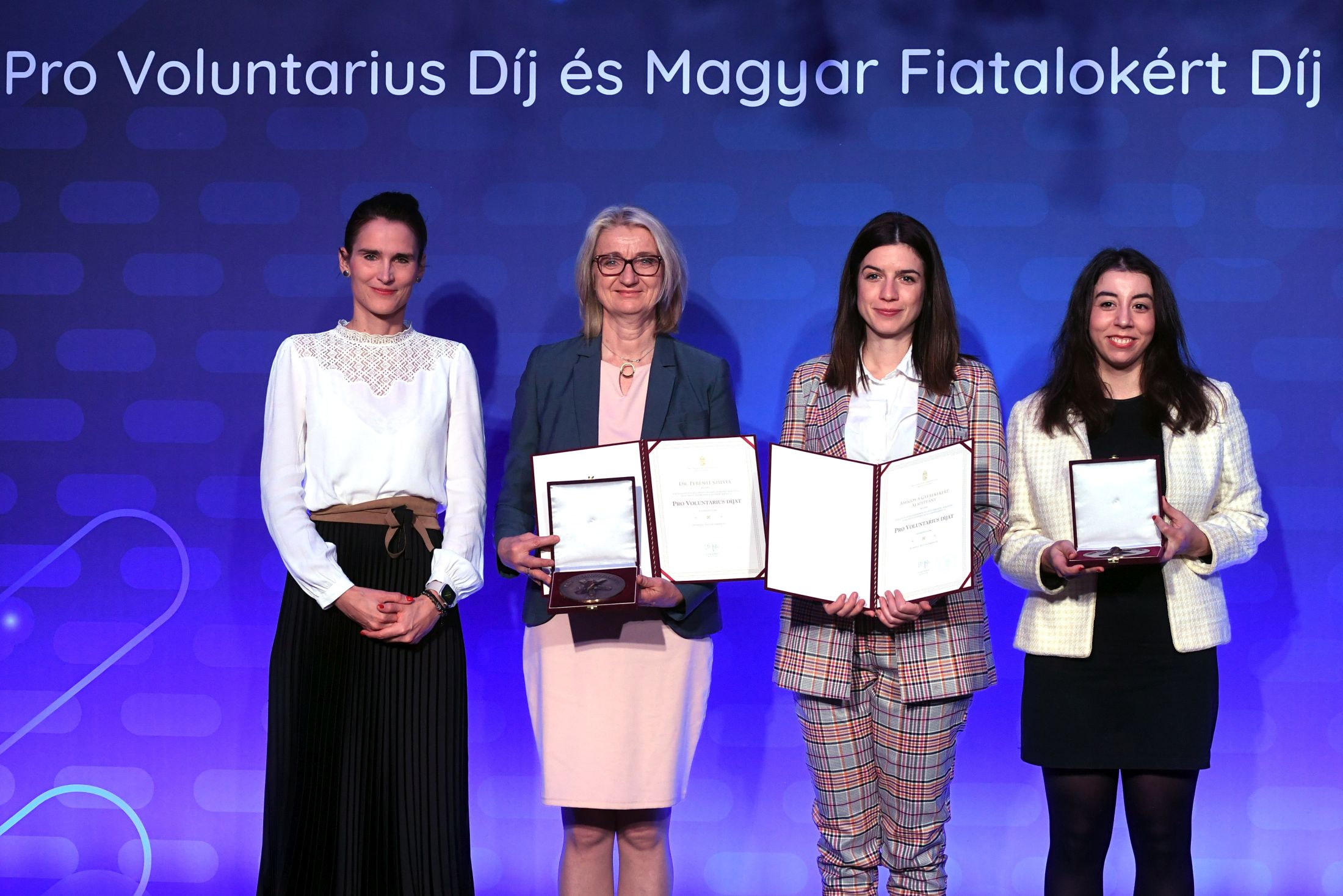 Az önkéntes szolgálat kiemelt jelentőségű