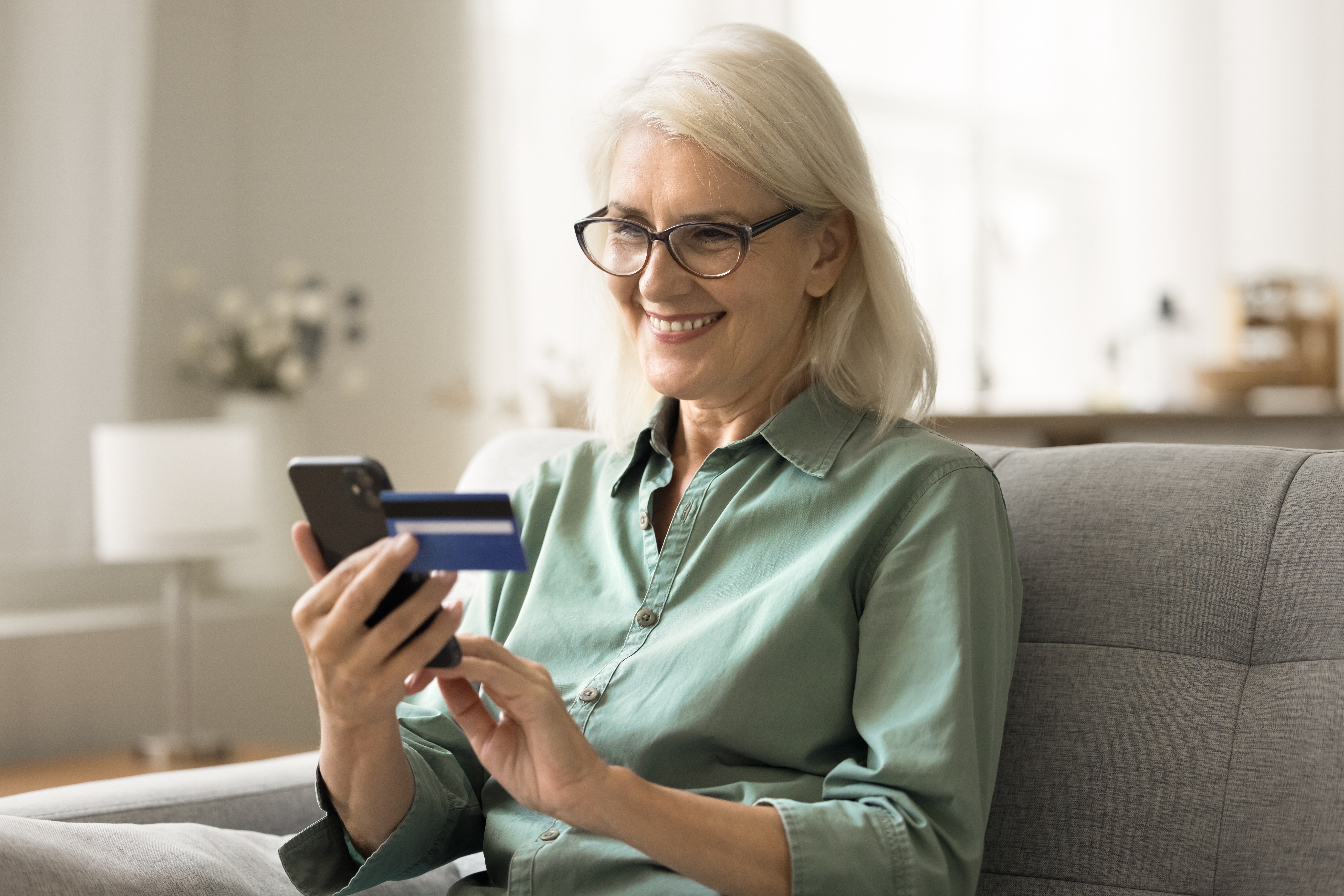 Akár huszadára csökkenthető a bankszámlánk éves költsége