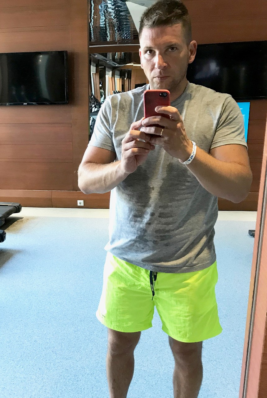 Hoppá, pocakosodó apuka lettem?