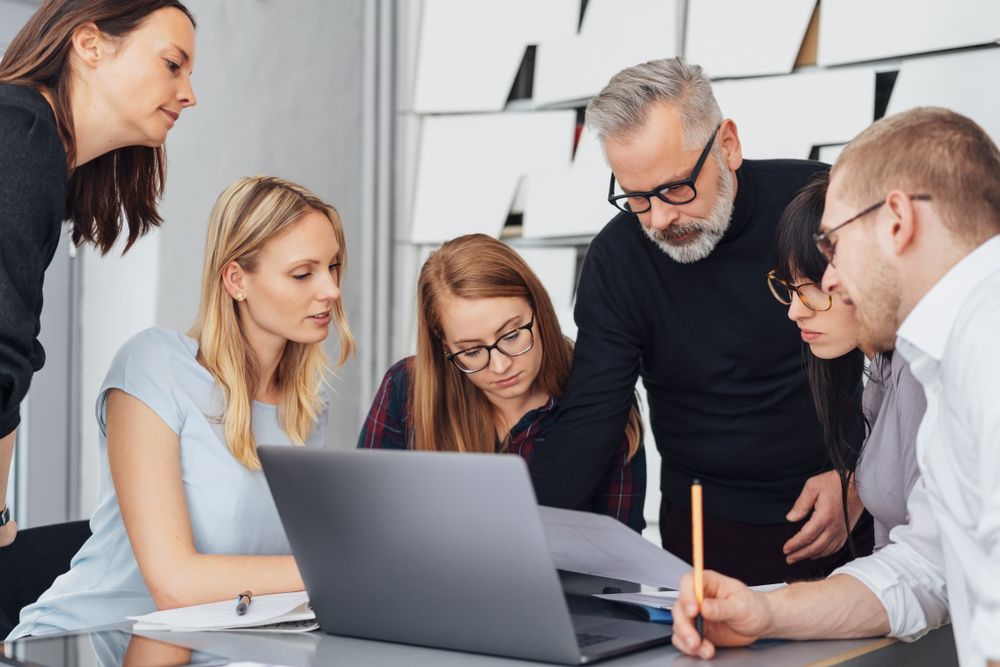 Profi szakemberek segítik tartalmasabbá tenni a nyugdíjas éveket