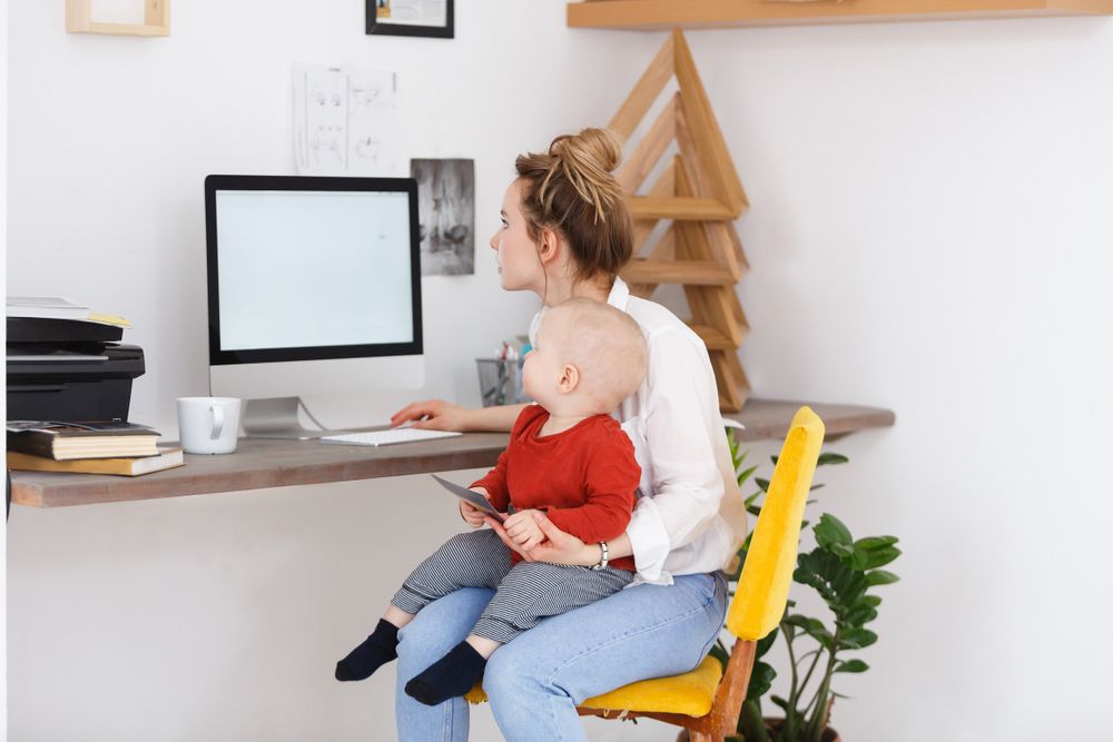 Kétmilliárd forintnyi diákhitelt engedett el az állam az édesanyáknak