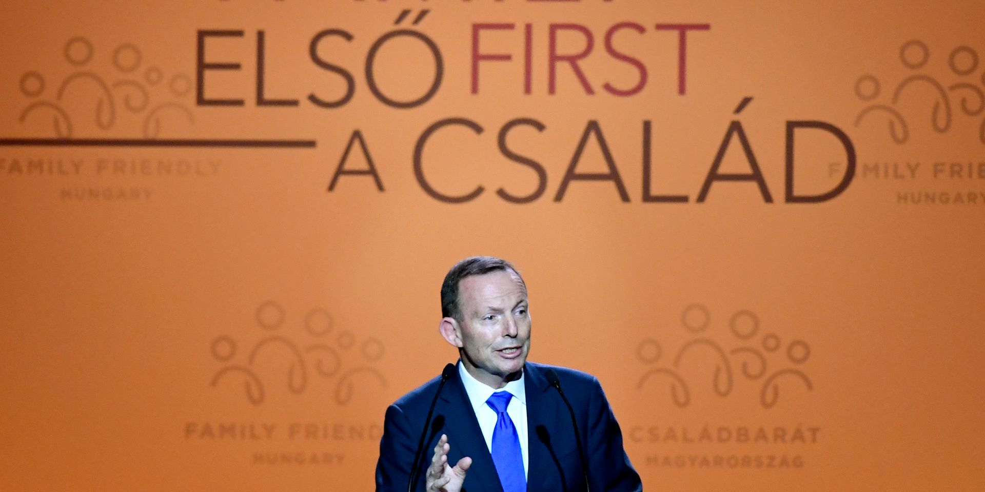 Tony Abbott: Minél jobban támogatják a családokat, annál nagyobb lesz a hatása