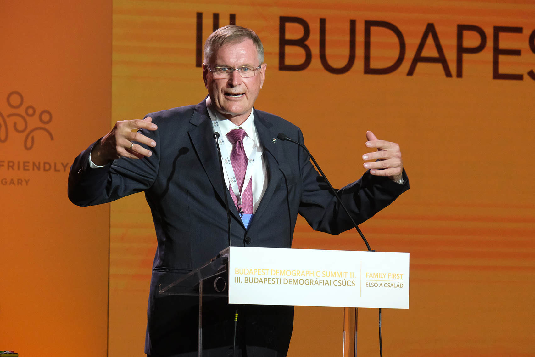 Johannes Singhammer: A family gives you a home and boosts the abilities of children