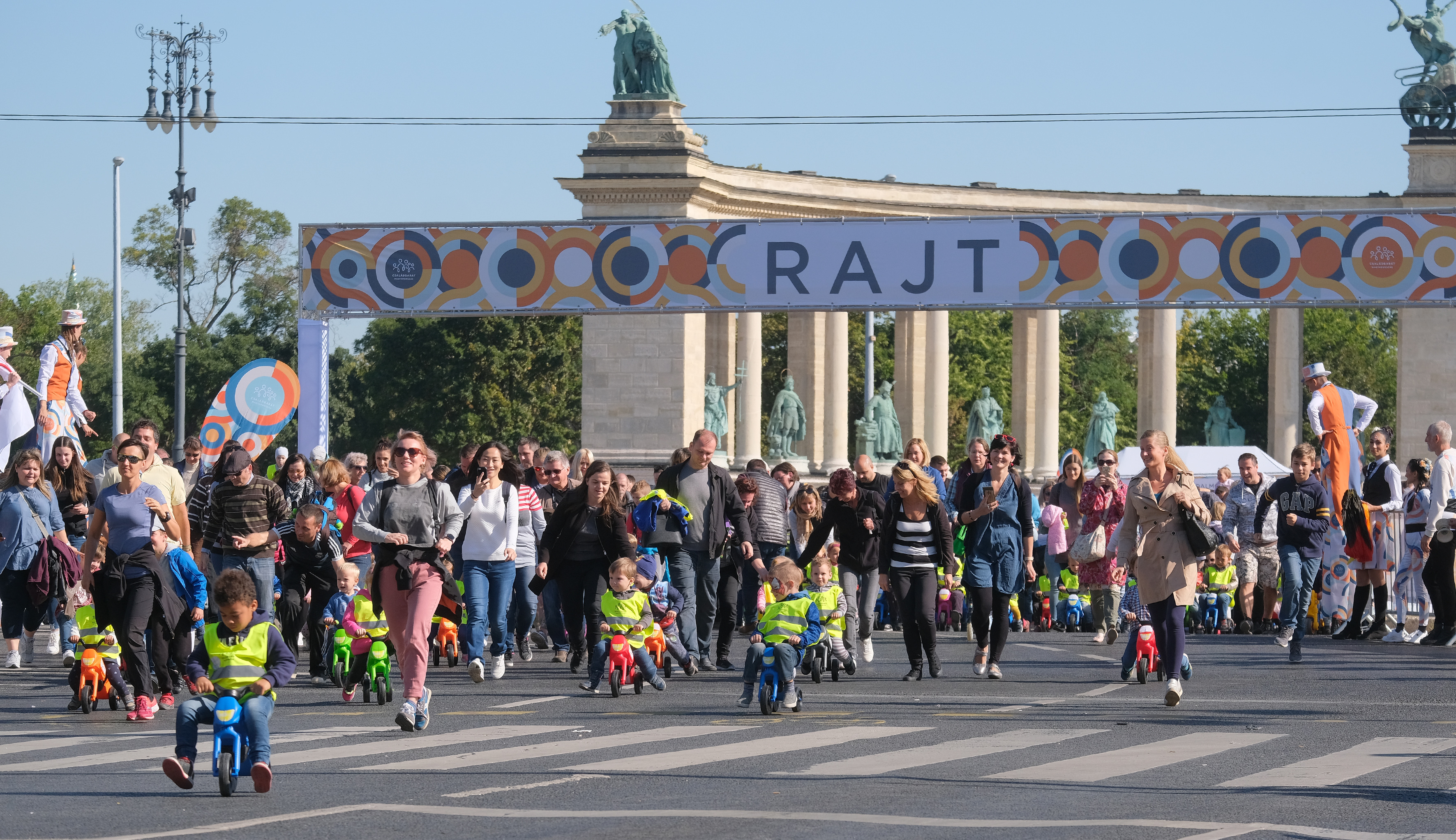 Szelíd motorosok az Andrássy úton