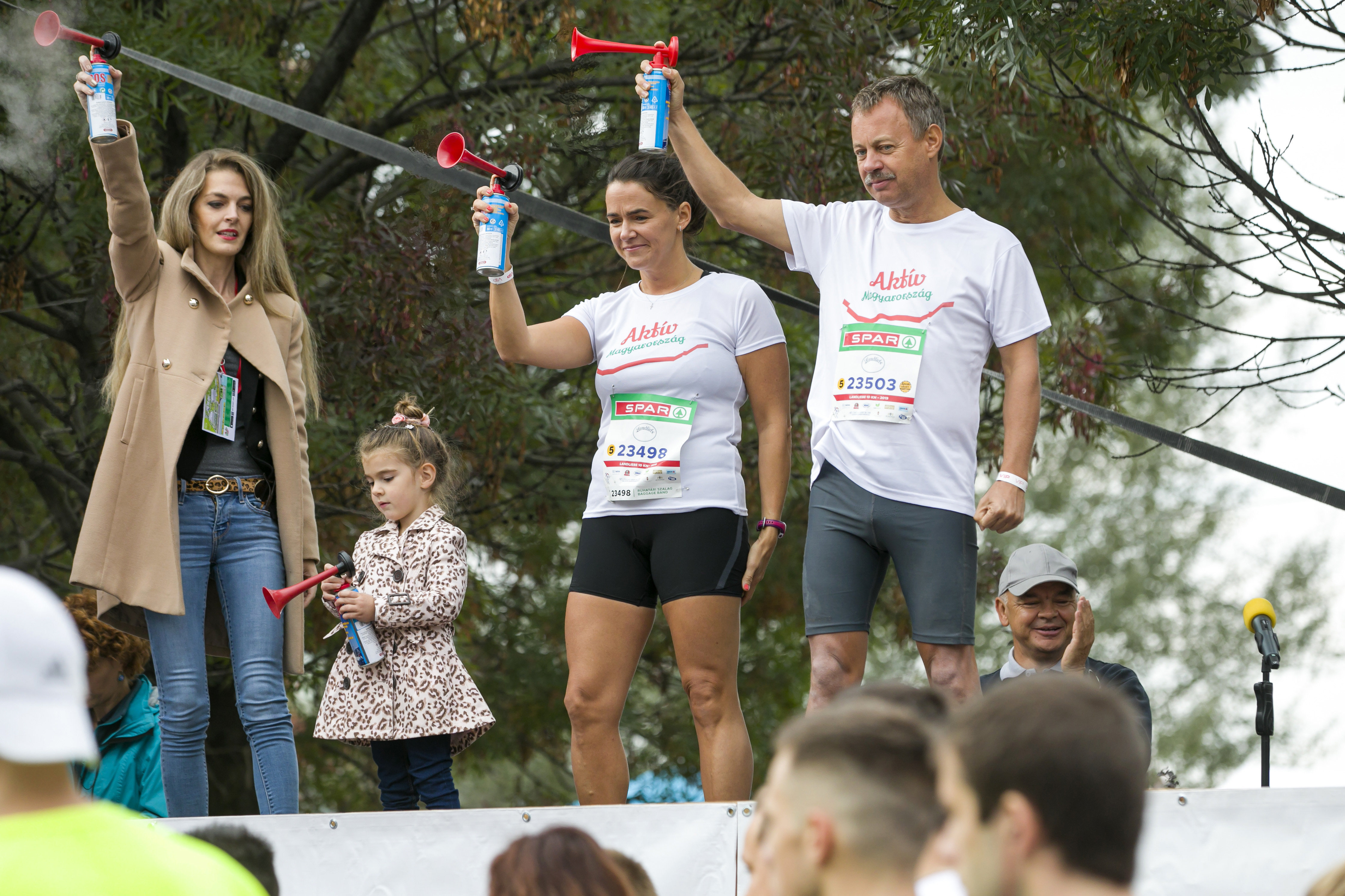 Novák Katalin: mindenki kezdjen el valamennyit mozogni