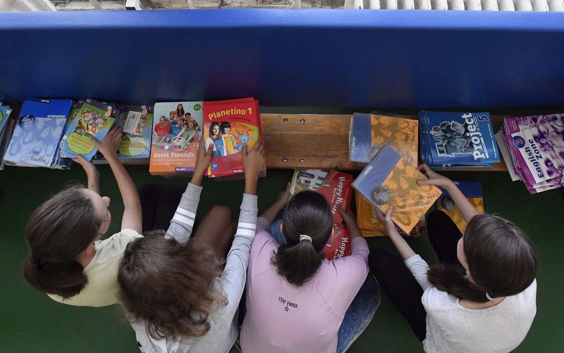 Rendben ment a tankönyvek pótrendelése