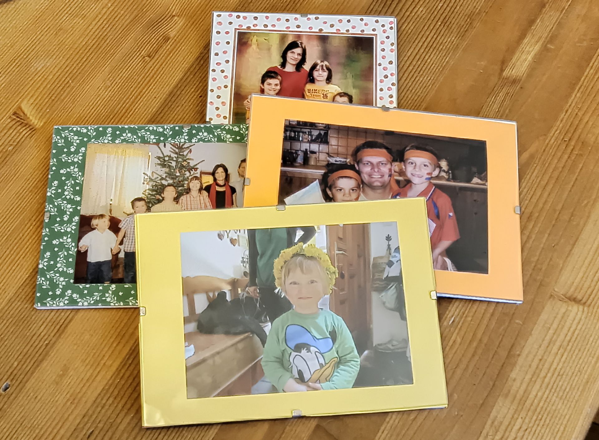 Ajándékozzunk mosolygó gyerekeket!