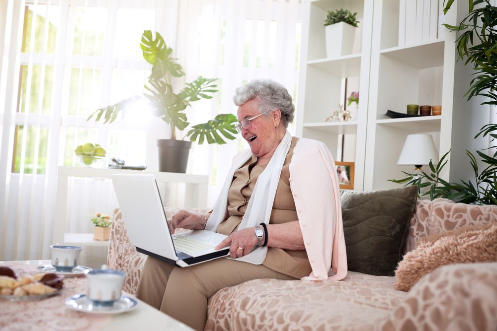 Nyugdíjasok a világhálón