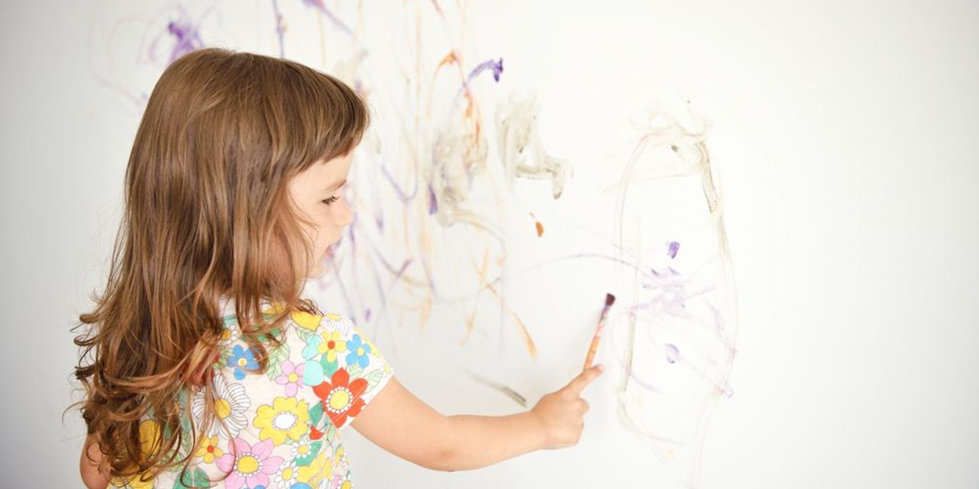 5 tipp, hogy a gyerek ne rajzolja tele a falakat