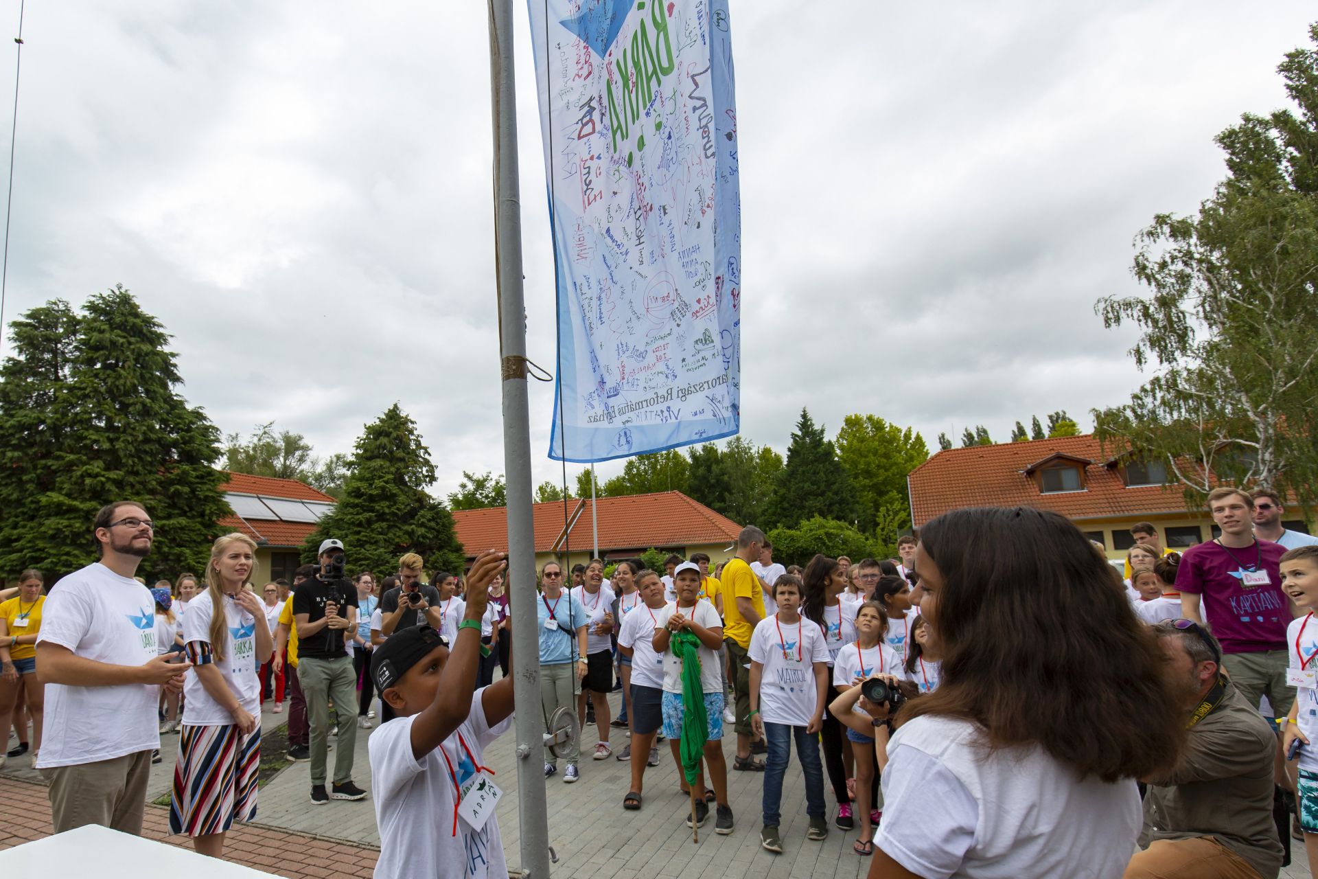 Bárka tábor ezer hátrányos helyzetű fiatalnak