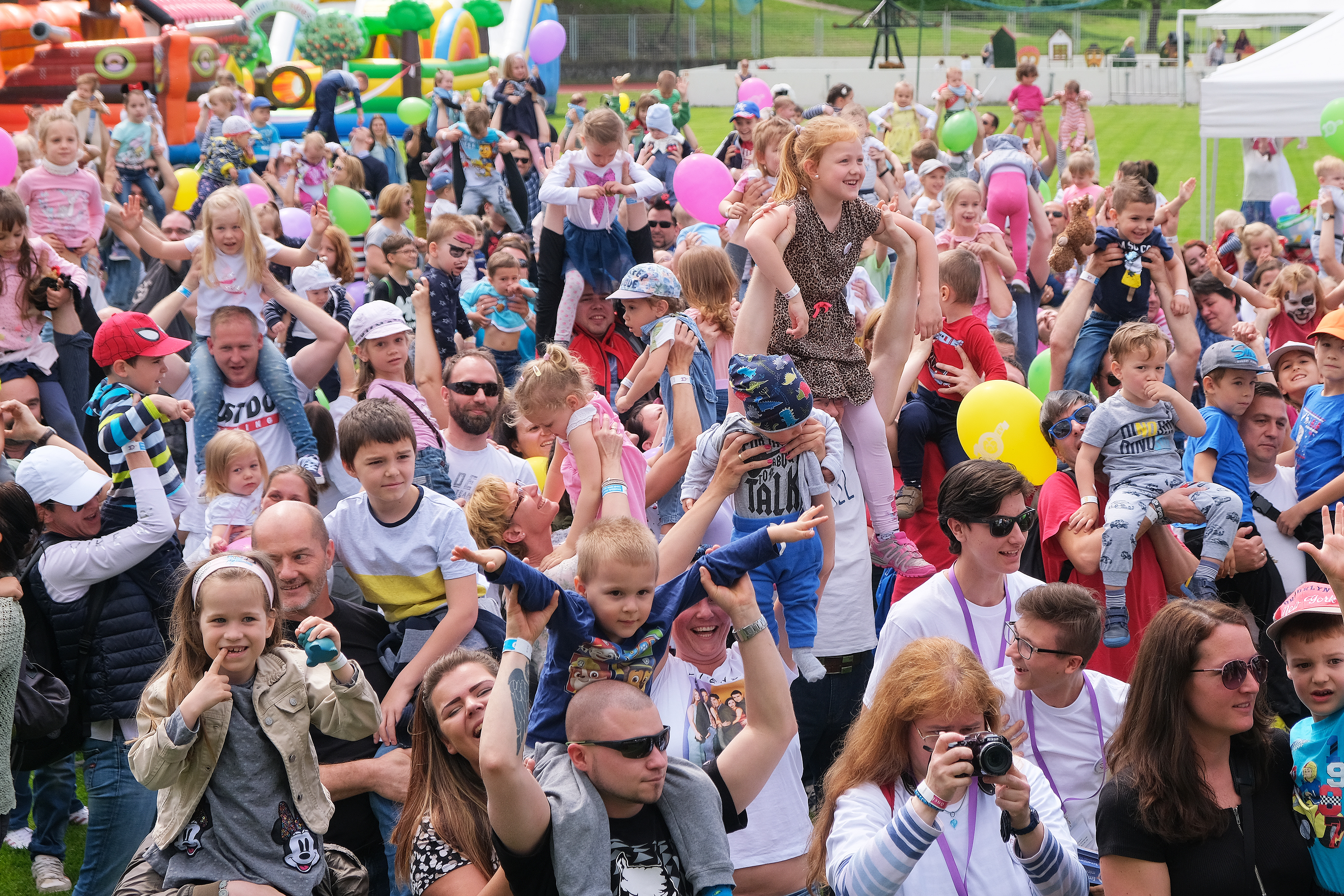 Sikerült a nagyszabású kísérlet: világrekorderek a magyar szülők! 