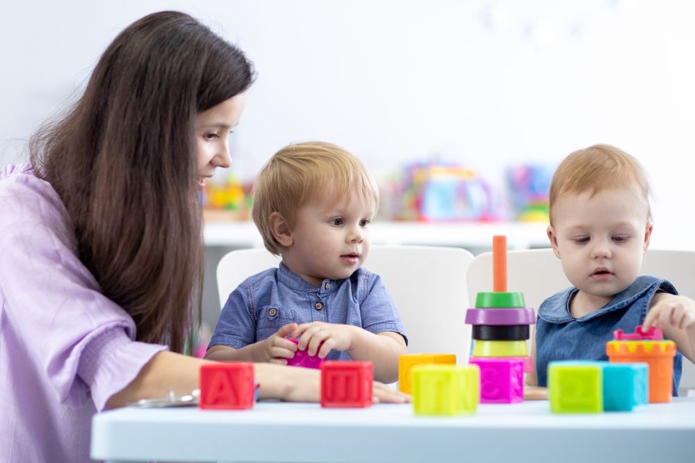Kéznél a segítség – Gyermekút alkalmazás szülőknek