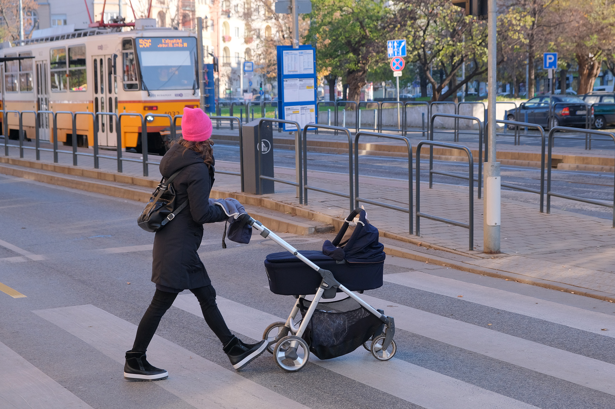 Babaváró támogatás: ezermilliárd forintot kaptak a fiatal párok