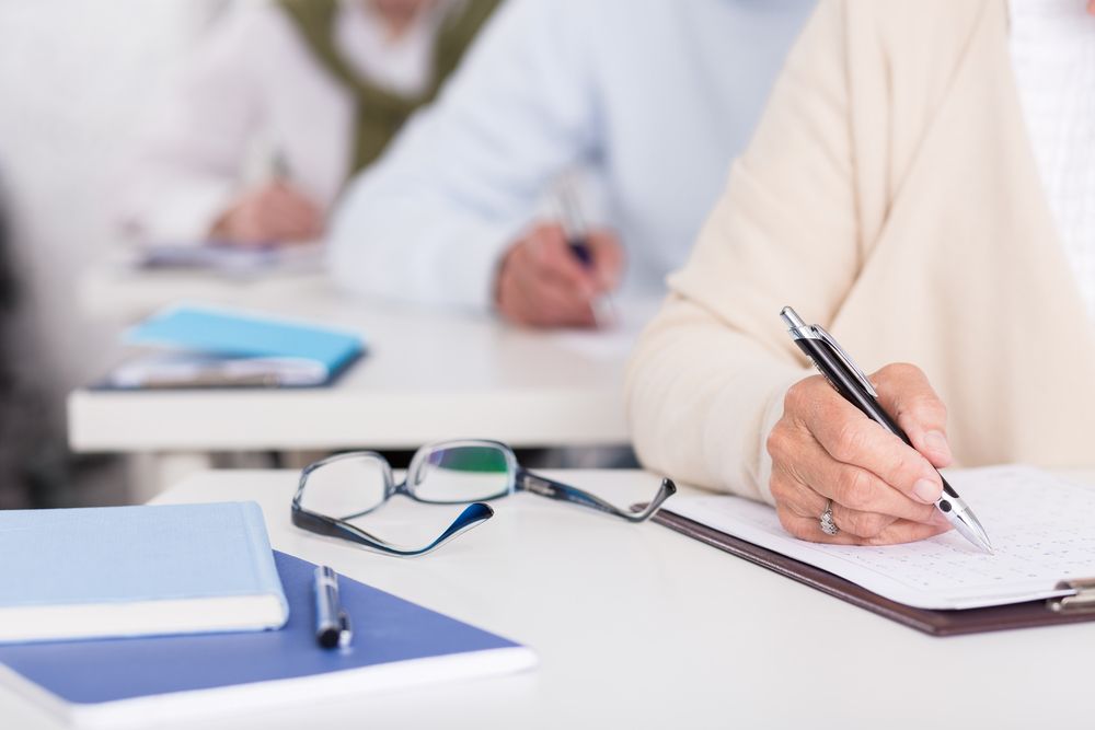 A gyermekek gyorsabb fejlesztéséért ülnek újra iskolapadba az orvosok, pedagógusok