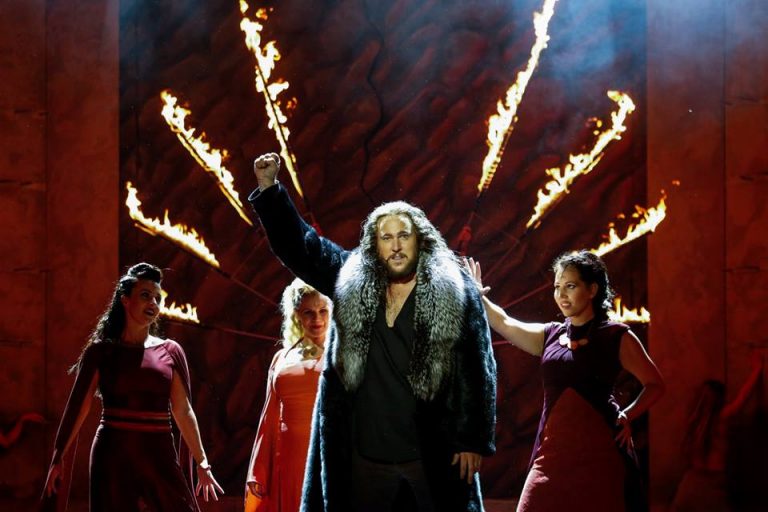 Egyéni segítséget ad az árván maradt gyermekeket támogató alapítvány