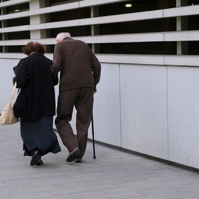 Alzheimer a családban: nagy dilemmák és nehéz döntések 