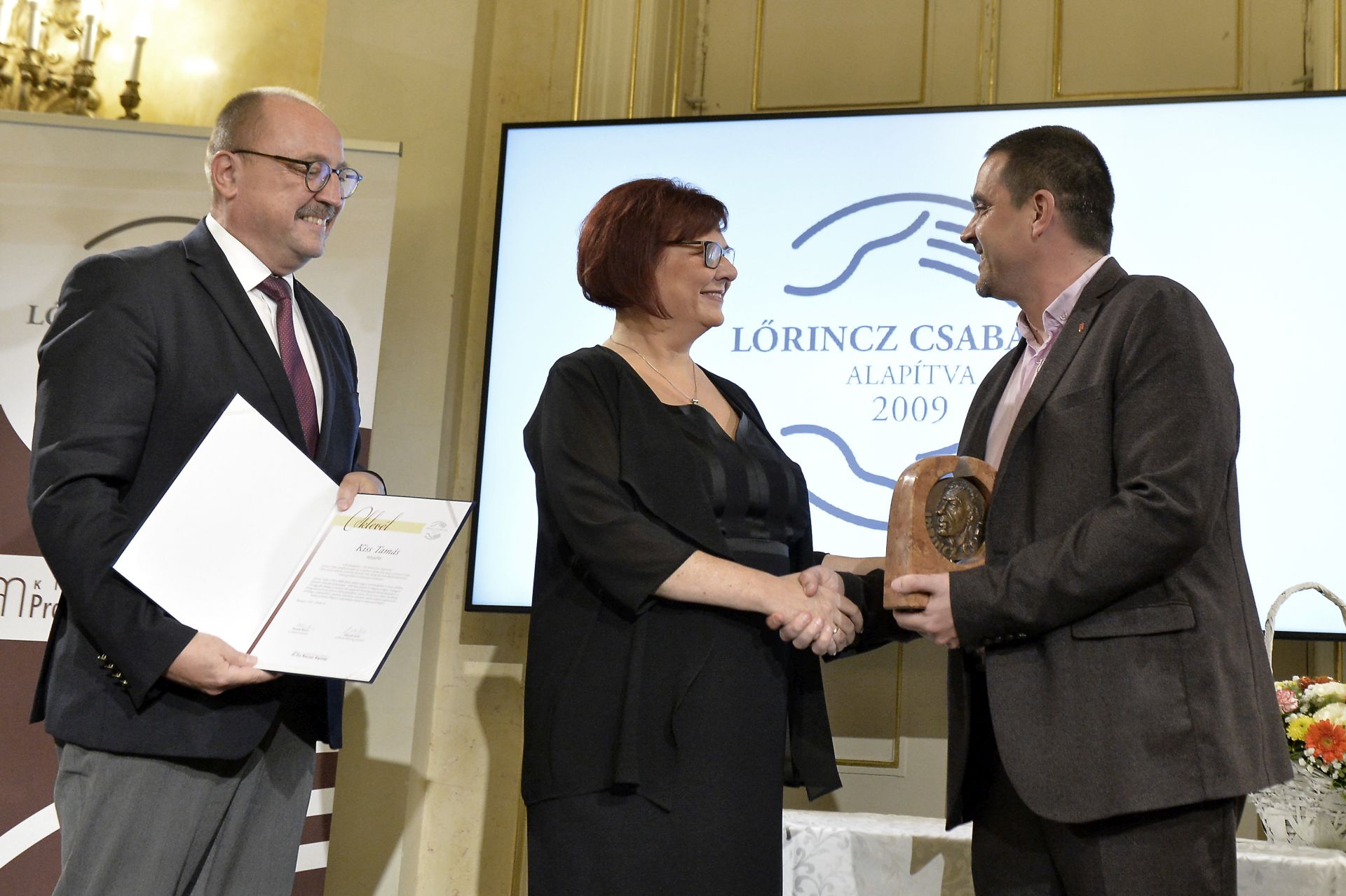 Novák: a magyarság megmaradásának kulcsa a fiatalok kezében van