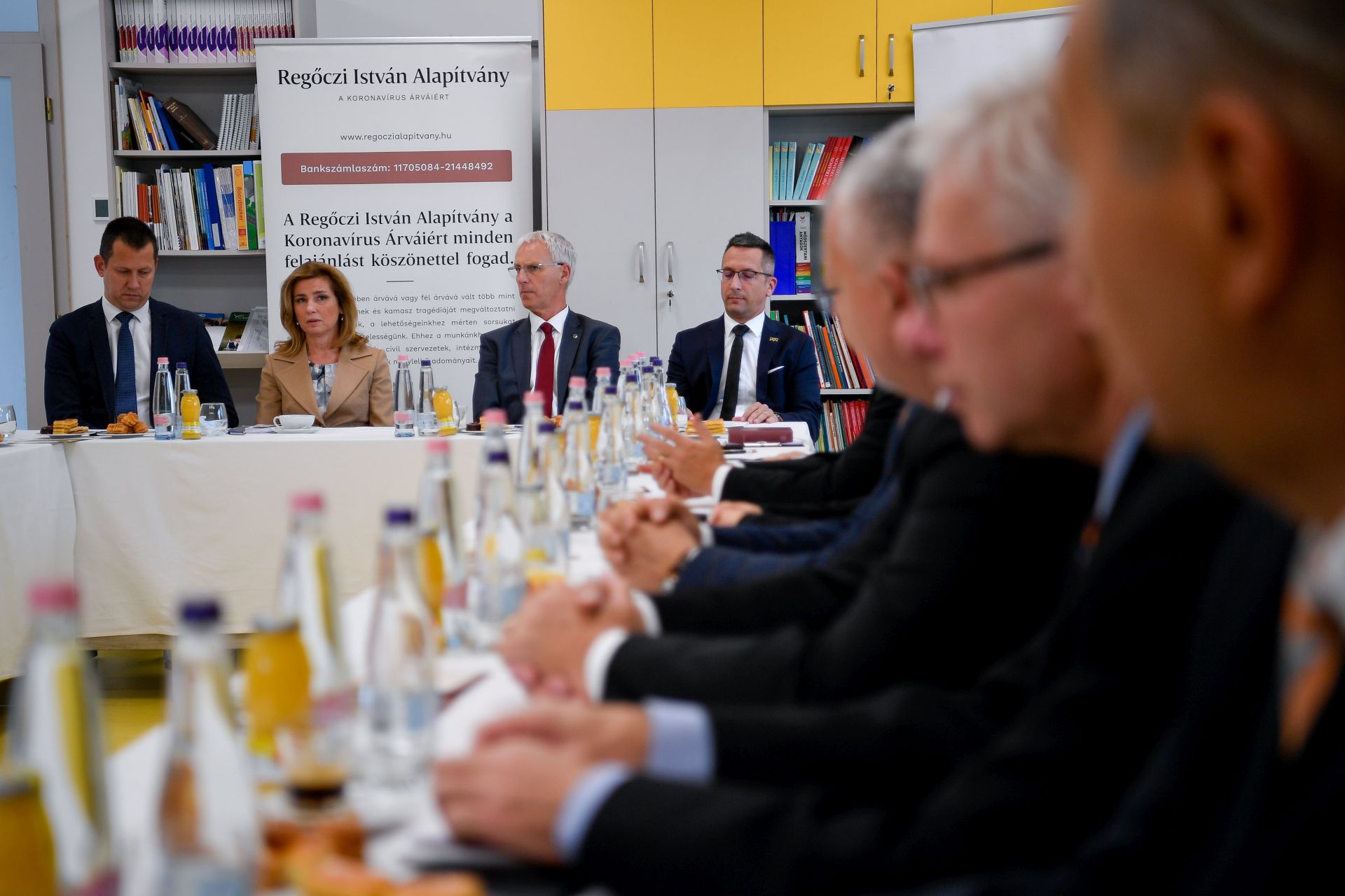 Több mint nyolcszáz "Covid-árvát" ért el eddig a Regőczi Alapítvány